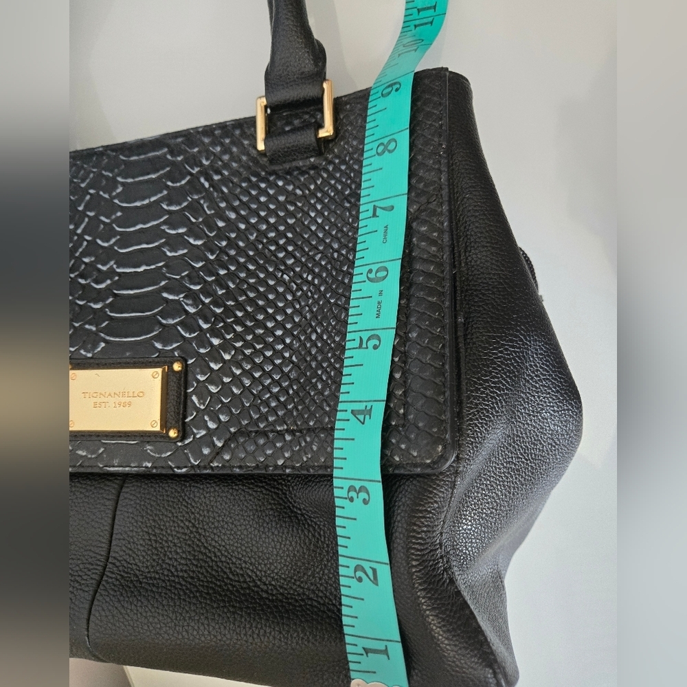 Tignanello Black Leather Multi Pocket Handbag - Picture 13 of 15